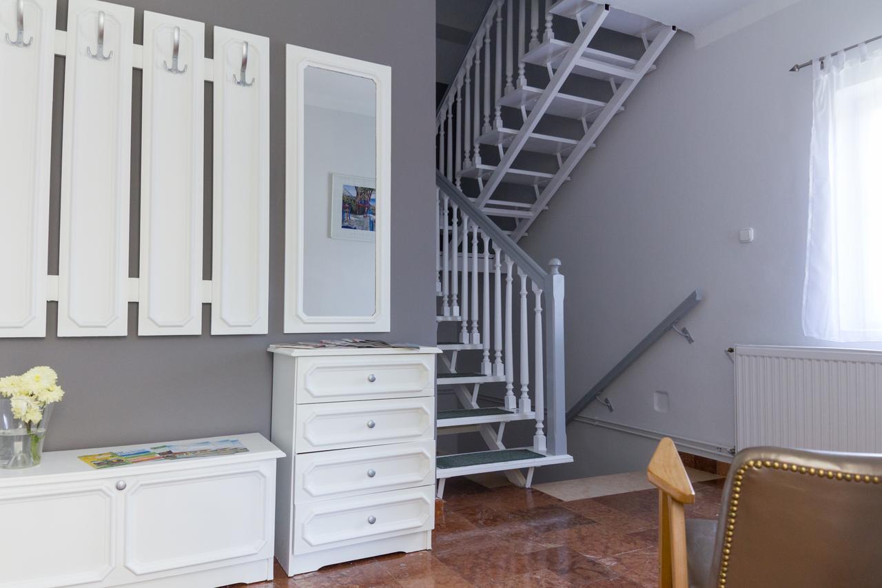Zita Haus Bed & Breakfast Buk Bagian luar foto
